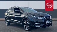 Nissan Qashqai 1.3 DiG-T N-Connecta 5dr [Glass Roof Pack] Petrol Hatchback